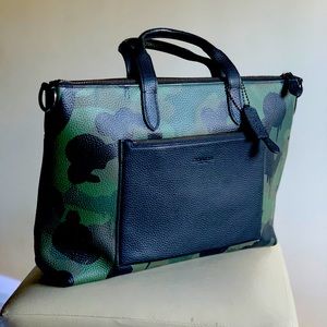 Coach NWOT Camo leather tote brief green black unisex shoulder bag